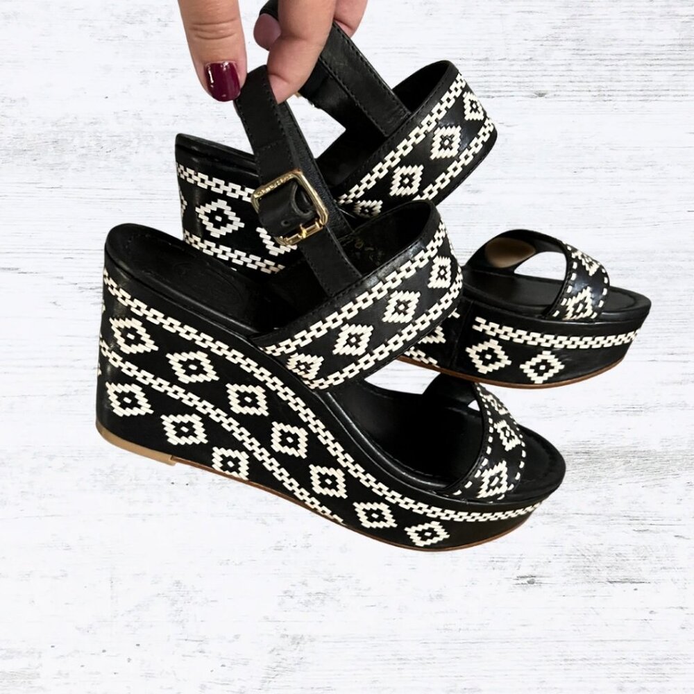 Tory Burch Size 8 Women's Black and White Geometric Pattern Wedge Sandals with A